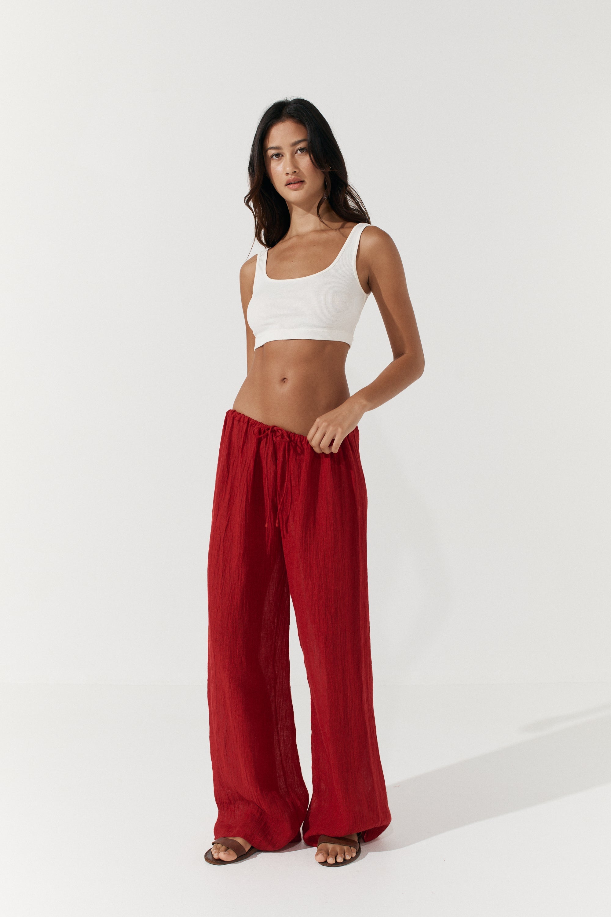 Robin Pants - Scarlet Crinkle Linen image 4