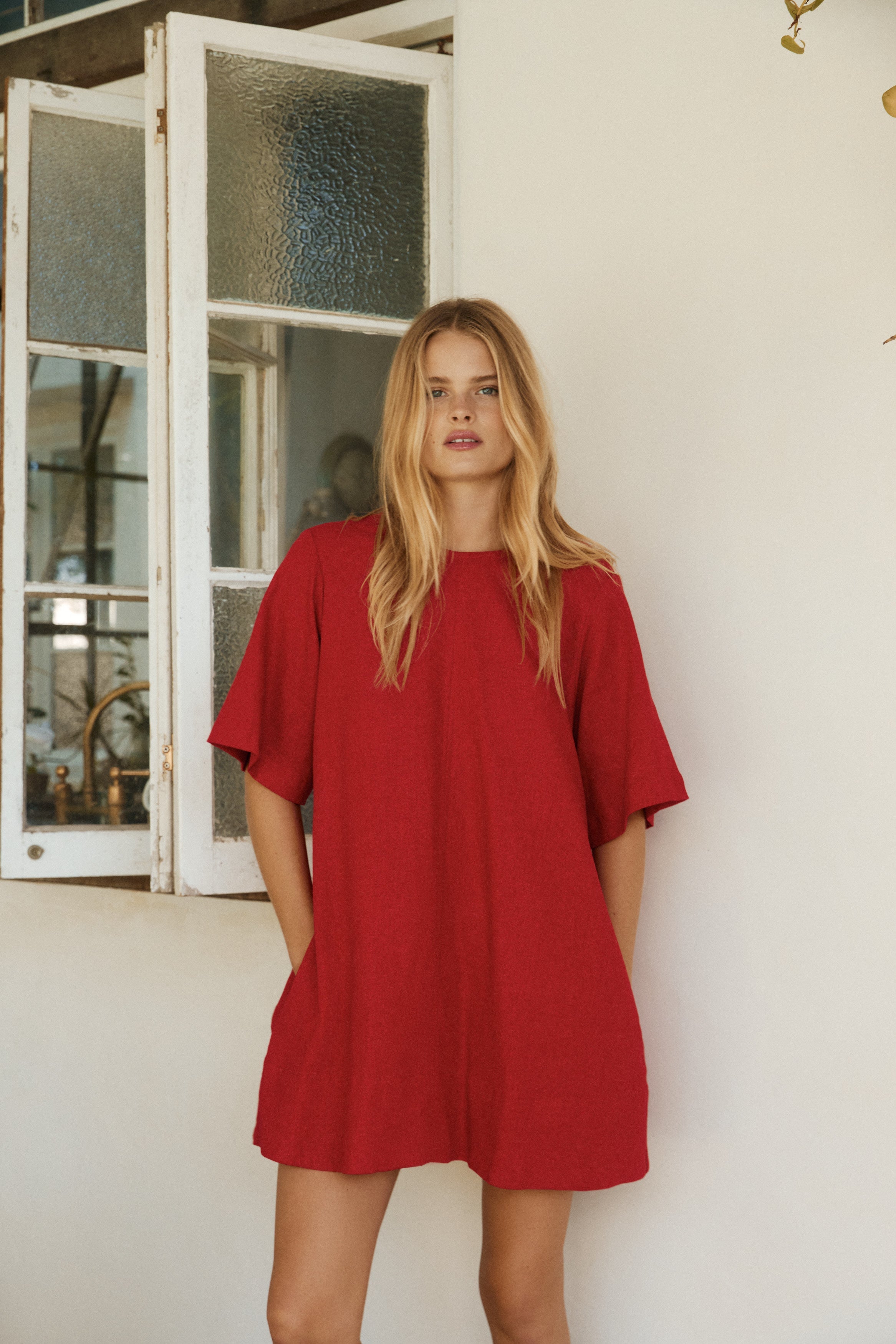 Noa Shift Dress - Scarlet image 0